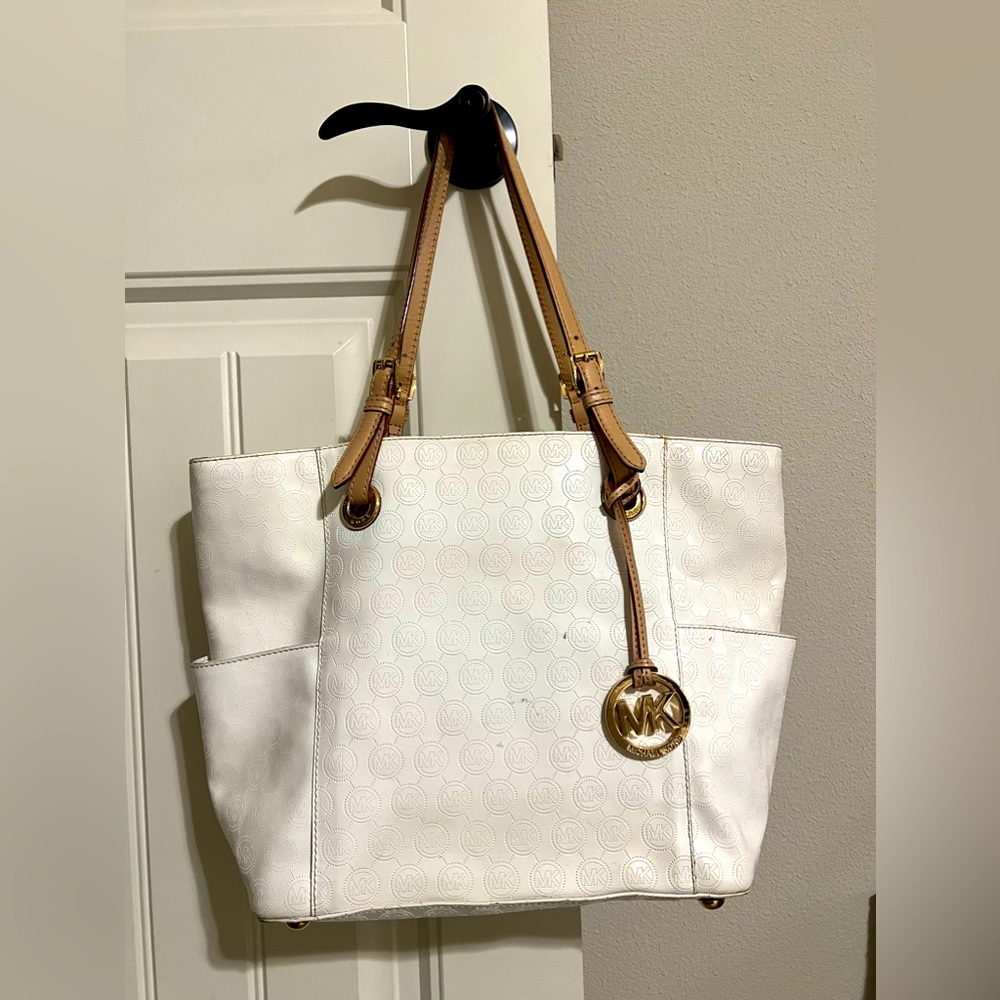 Michael Kors white patent leather glossy shiny medium monogram tote bag …